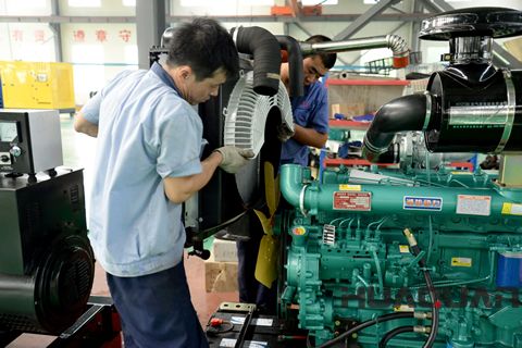 綠楊著水草如煙，今日華全來我家