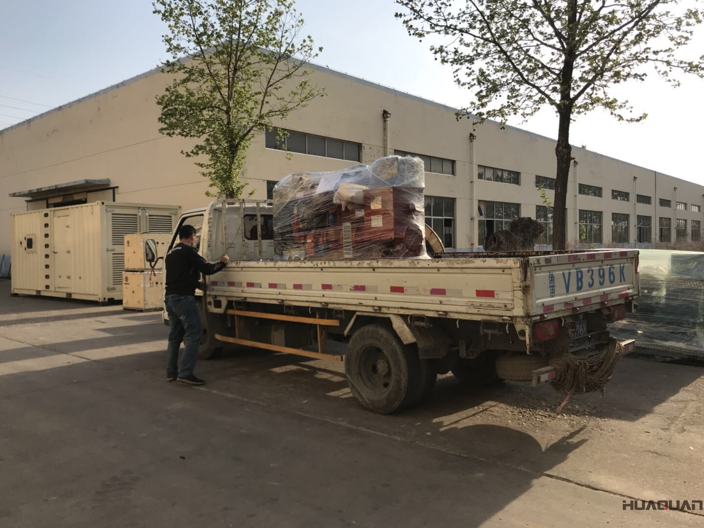 8月8日，一臺50kw標配柴油發電機組從全動力成功發往江蘇